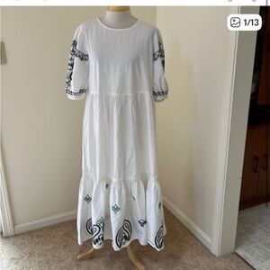 Tory Burch large white summer paisley bandana print midi dress.